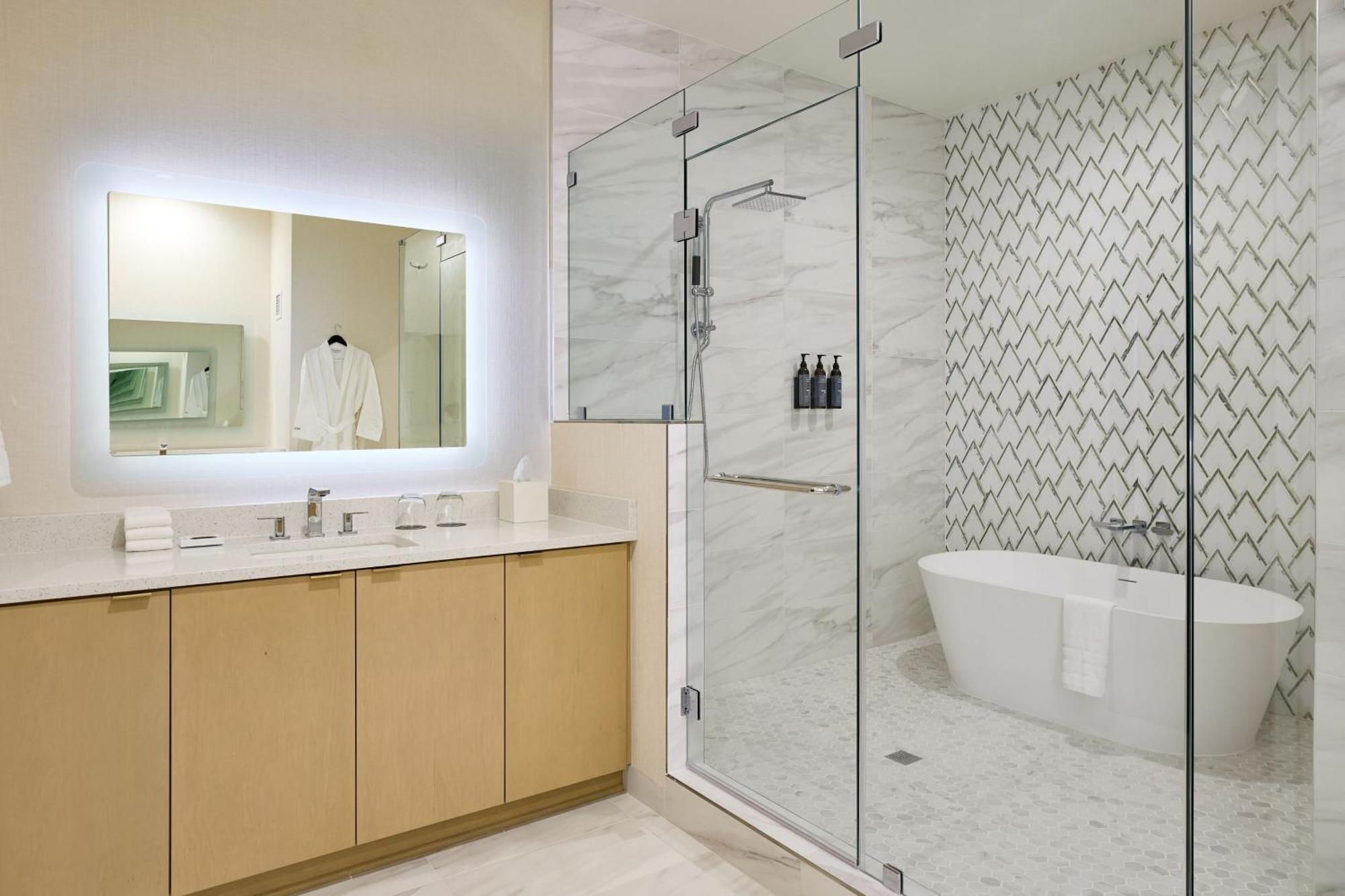 Отель The Westin Raleigh-Durham Airport Экстерьер фото